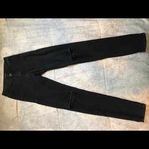 Highwaisted Black Ripped Skinny Jeans